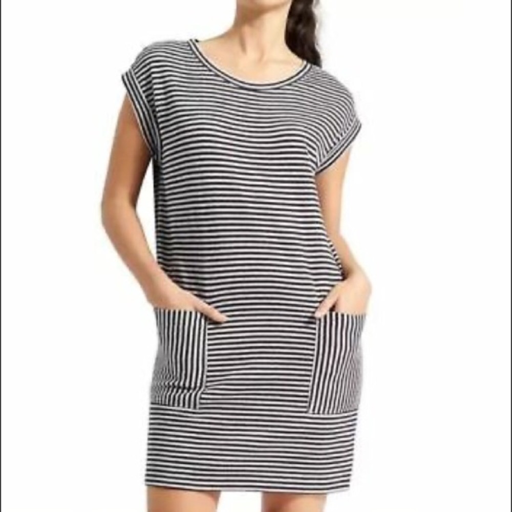 Athleta Ease Up Dress Gray and Black Stripe Medium